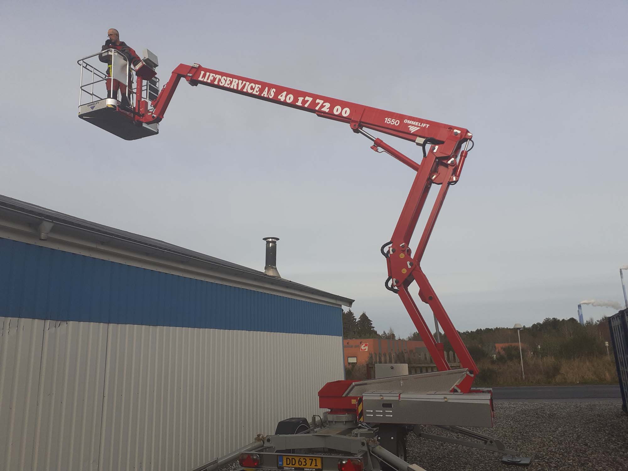 Omme trailerlift 1550