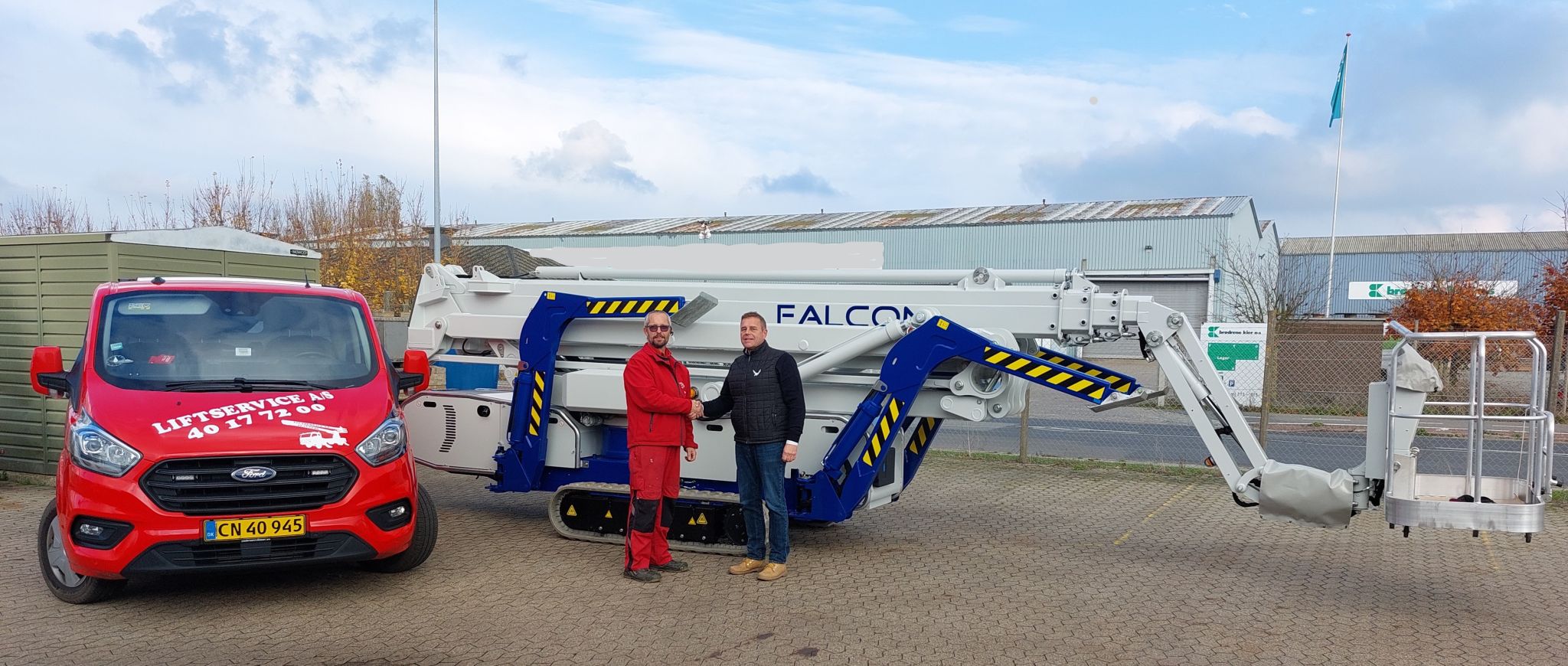 Liftservice udvider flåden med ny 33m Falcon Spider lift