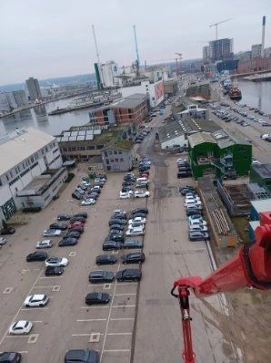 Liftservice i aktion på Aarhus Havn efter stormskader - billede 5
